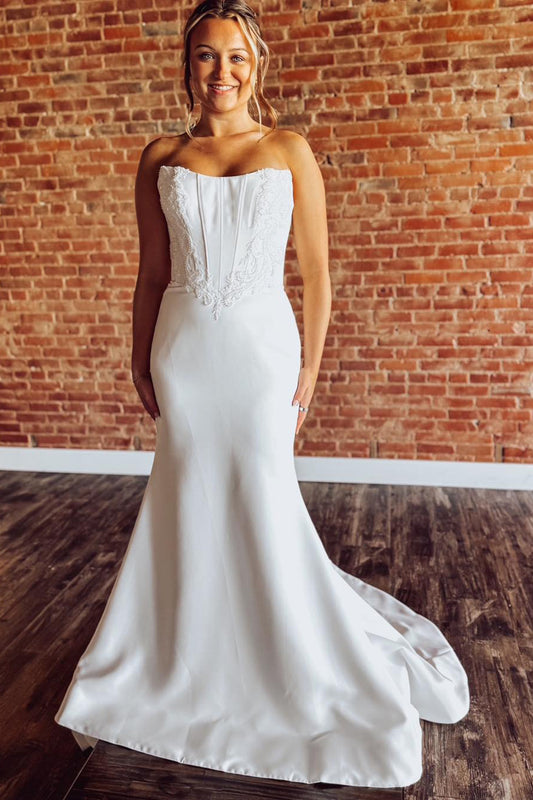 Mermaid Satin Sweetheart Corset Wedding Dresses Lace Appliqued Bridal Wedding Gowns HE1115