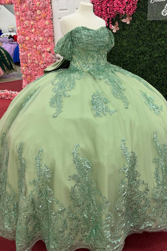 Ball Gown Princess Off Shoulder Quinceanera Dresses with Lace Appliqued HE948