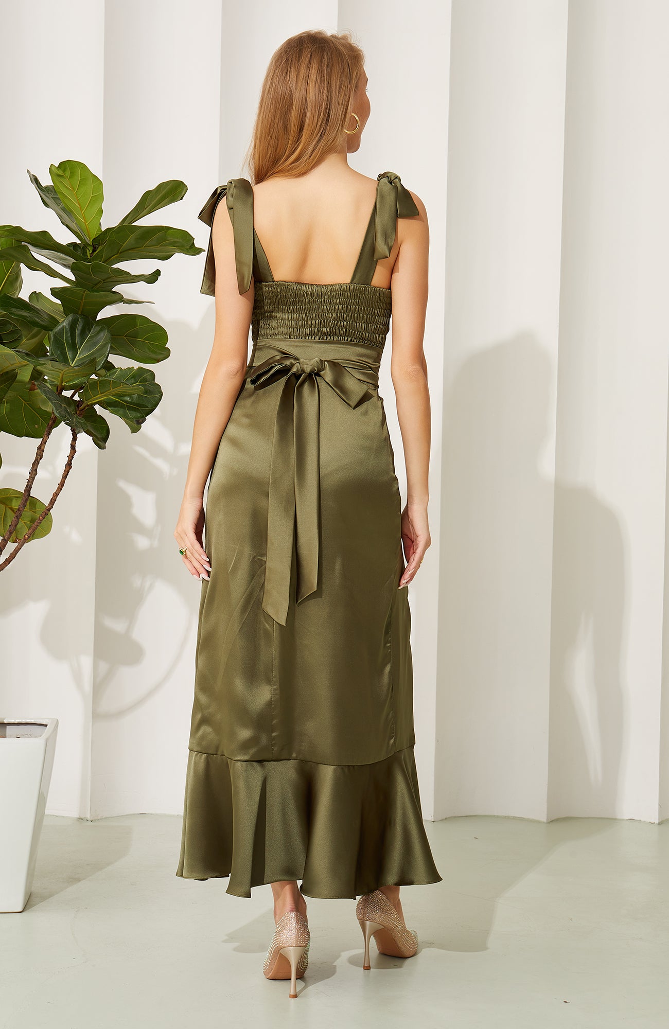 Tea Length Satin Sheath Bridesmaid Dresses with Slit Sleeveless Wedding Party Gowns HE701