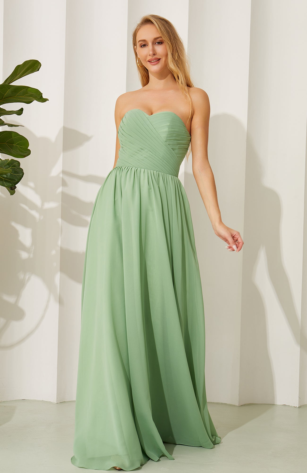 Women's A Line Sweetheart Chiffon Pleated Bridesmaid Dresses Long with Sleeves HE697