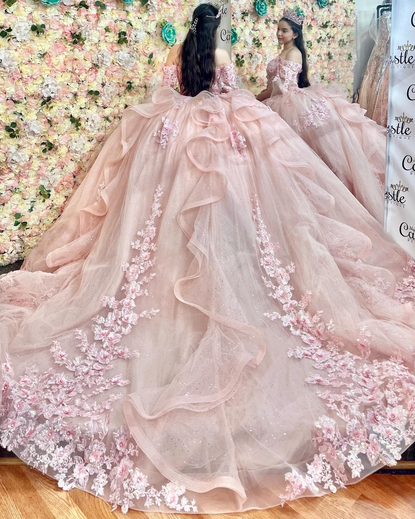 HE088 - Vestido de quinceañera con hombros descubiertos, apliques de tul rosa con encaje y volantes para fiesta de cumpleaños