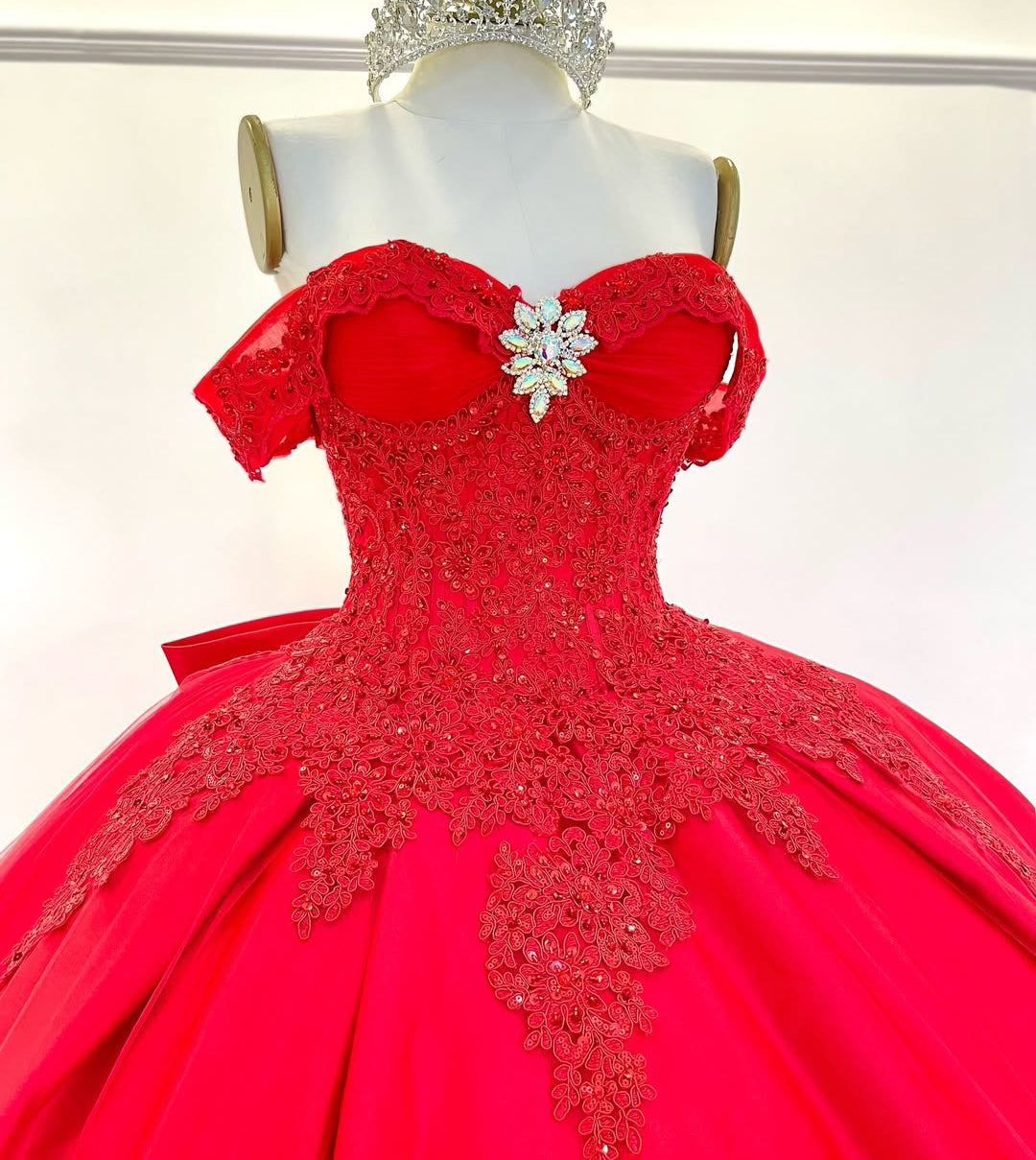 HE309-Vestido de quinceañera de princesa con hombros descubiertos, tul con encaje, para fiesta de graduación de 16 años, sin mangas