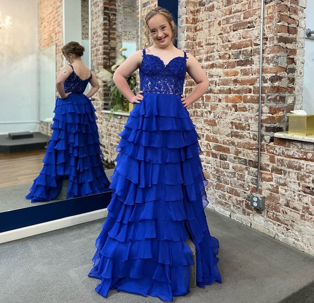 A Line Chiffon Long Prom Dresses Sweetheart Ruffles Lace Appliques Evening Gowns HE104