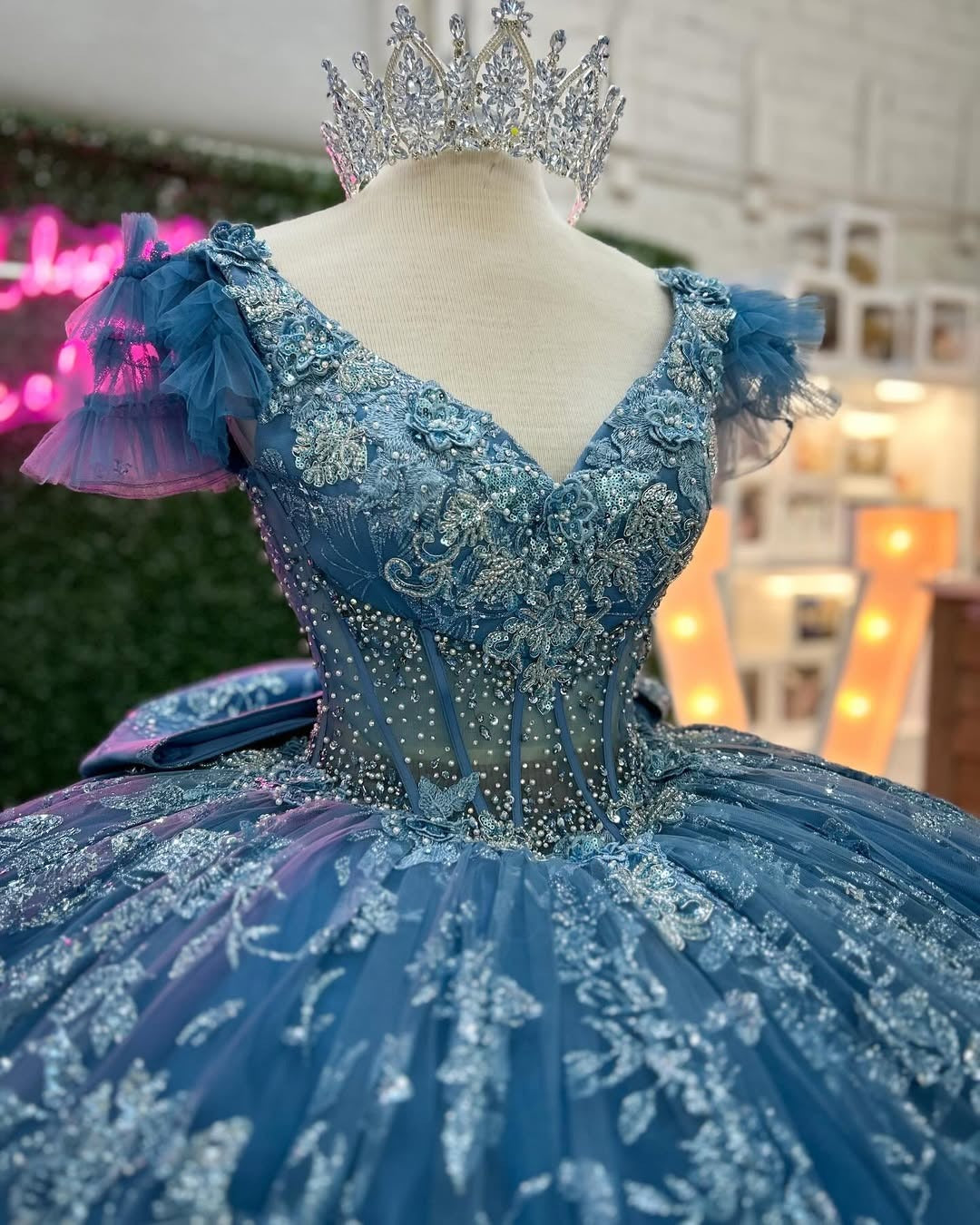 HE223-Hermosos vestidos de quinceañera con escote en V, vestido de baile de princesa, vestidos de cumpleaños, vestido de fiesta de tul con encaje y volantes para dulces 16