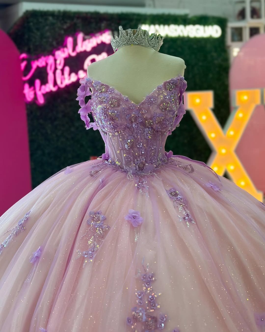 HE230-Vestido de princesa para quinceañera, hombros descubiertos, tul, apliques de encaje, para fiesta de cumpleaños de 16 años
