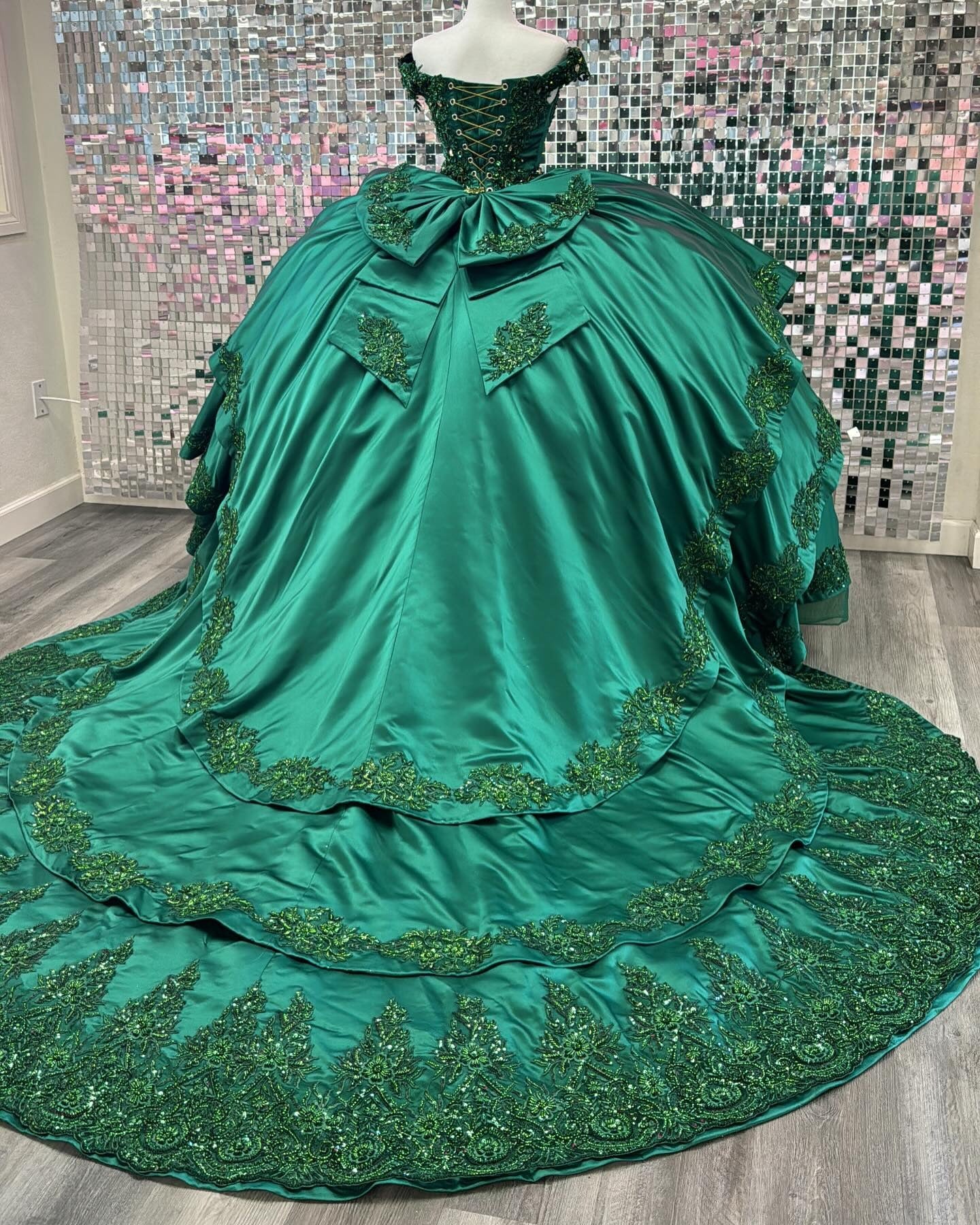 Emerald Green Tulle Glittery Lace Beaded Princess Quinceanera Dresses for Birthday HE943