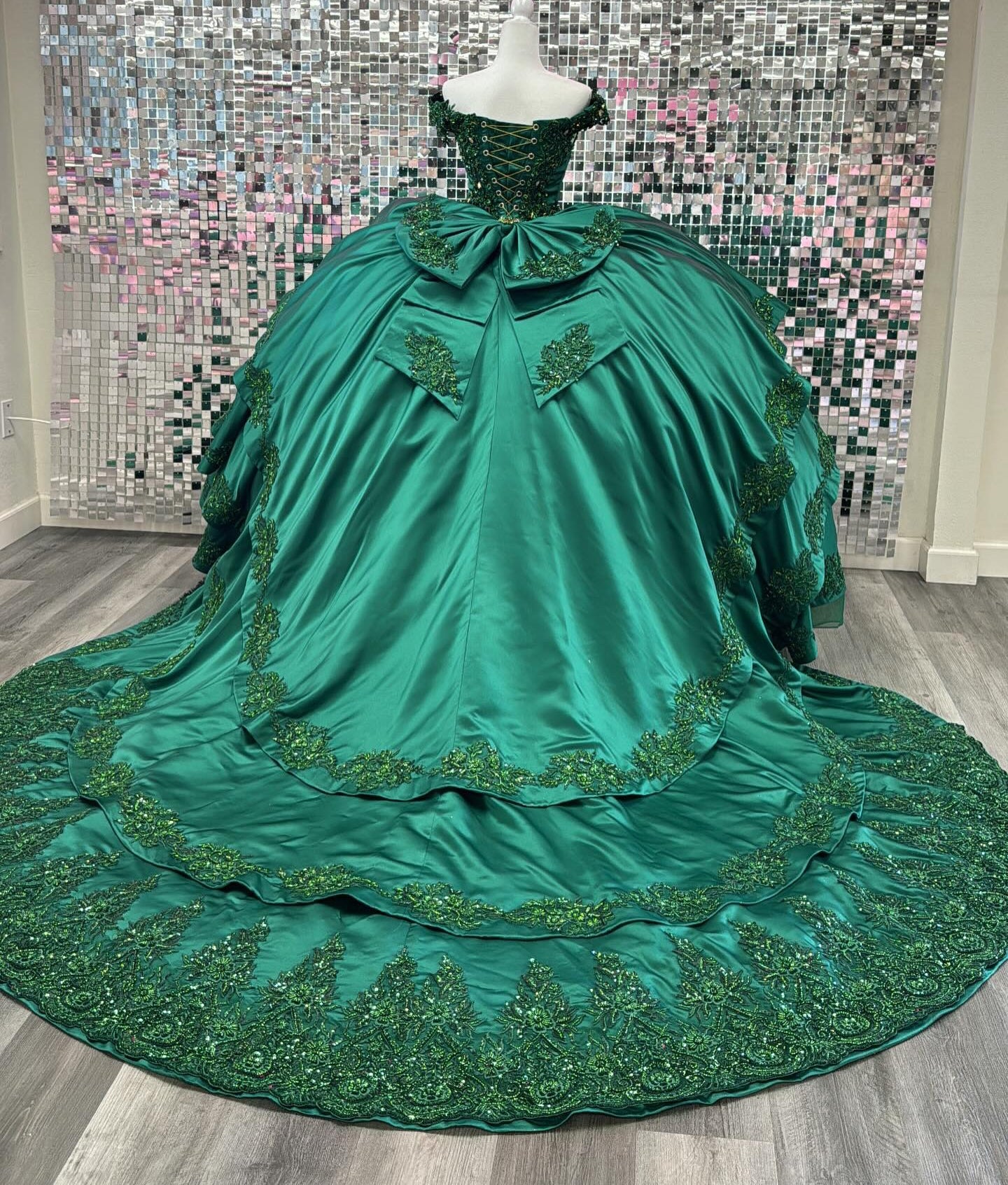 Emerald Green Tulle Glittery Lace Beaded Princess Quinceanera Dresses for Birthday HE943