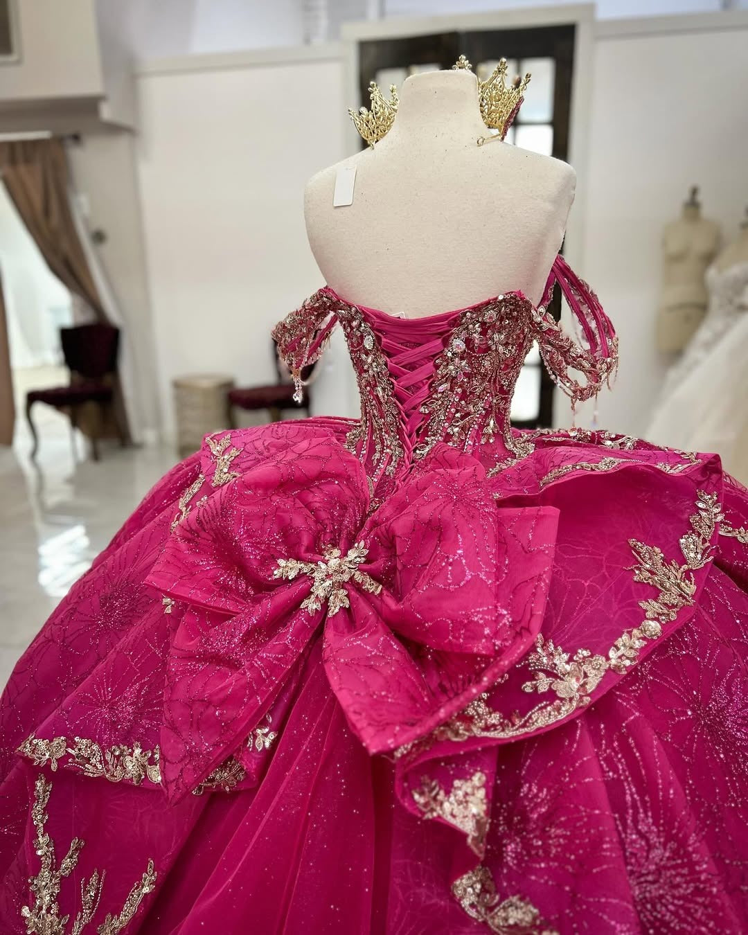 Ball Gown Quinceanera Dresses Glittery Tulle Beaded Sweet 16 Prom Party Gowns HE222