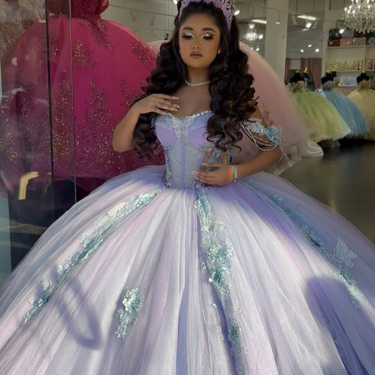 Ballkleid Tüll Spitze Appliqued Sweet 16 Prinzessin Lila Quinceanera Kleider HE674