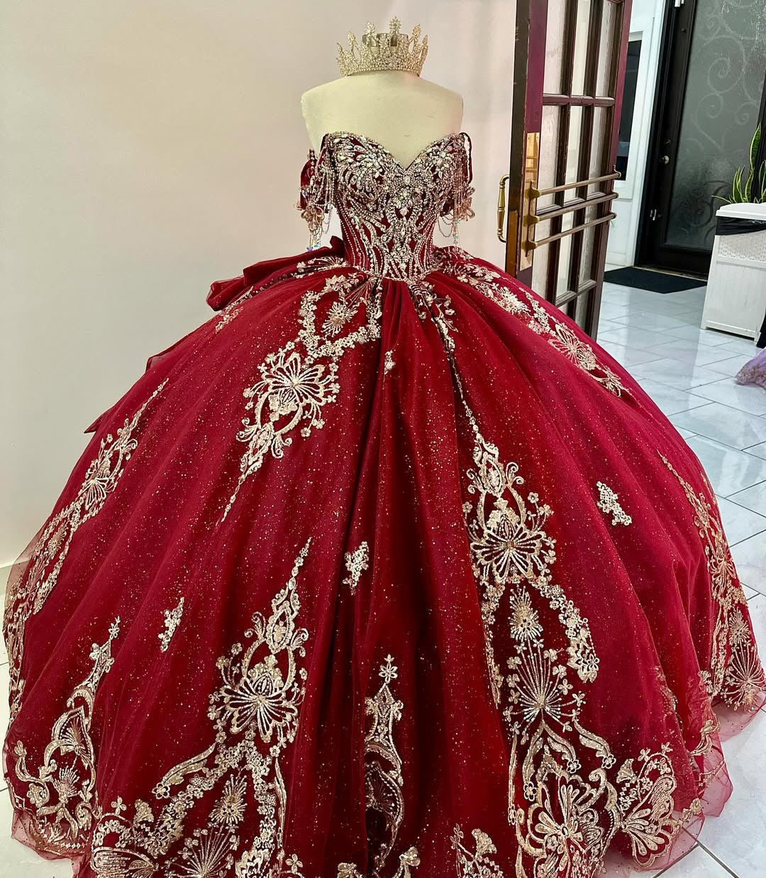 HE221-Hermosos vestidos de quinceañera de tul con cuentas y mangas al descubierto para fiesta de dulces 16