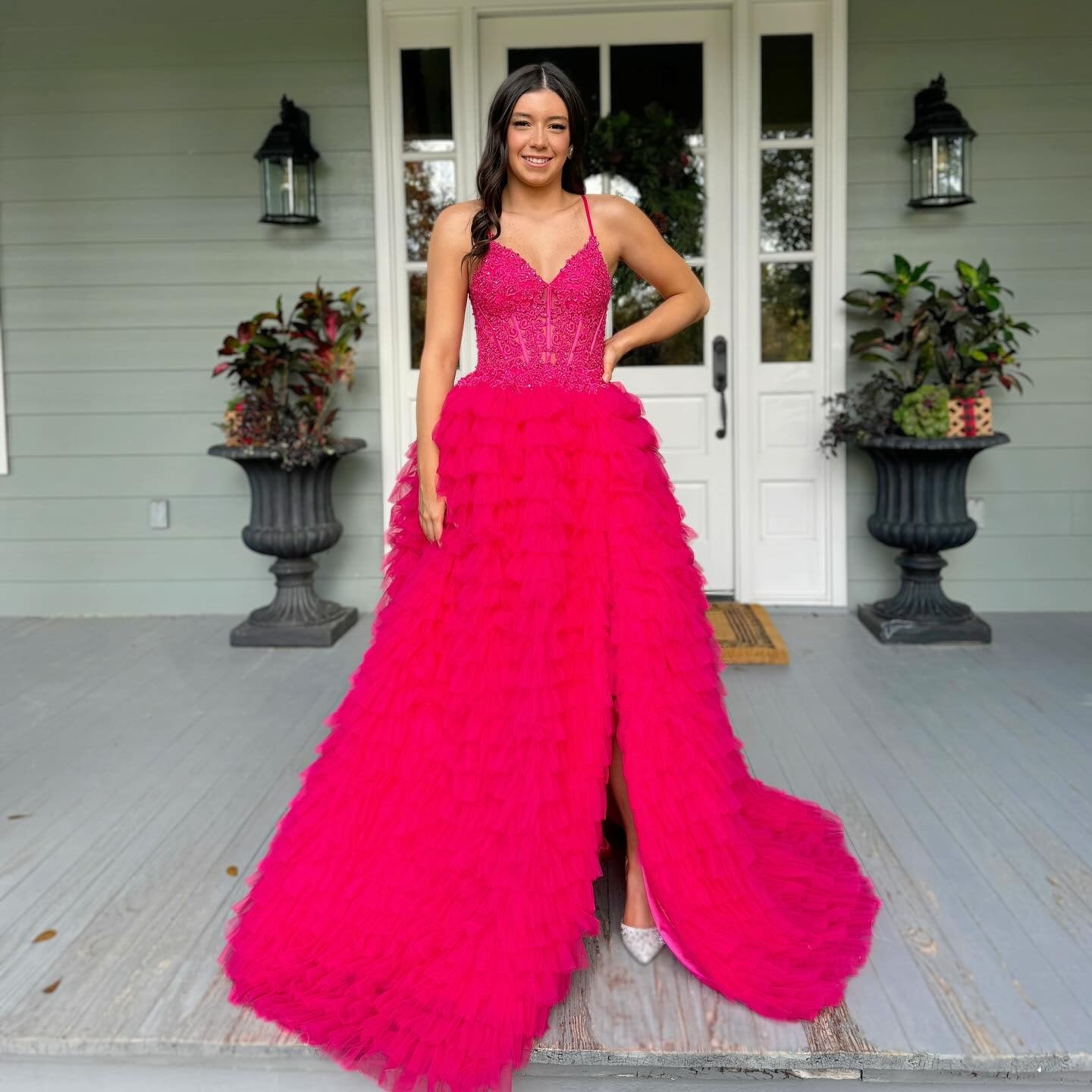 HE143-Vestidos de fiesta largos de tul con volantes y corte A para mujer, con apliques de encaje y aberturas laterales