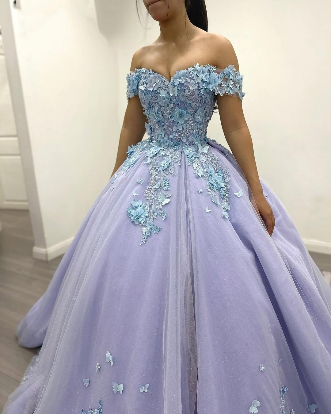 Gorgeous Lilac Quinceanera Dresses for Sweet 16 Tulle Appliqued Prom Gowns HE446