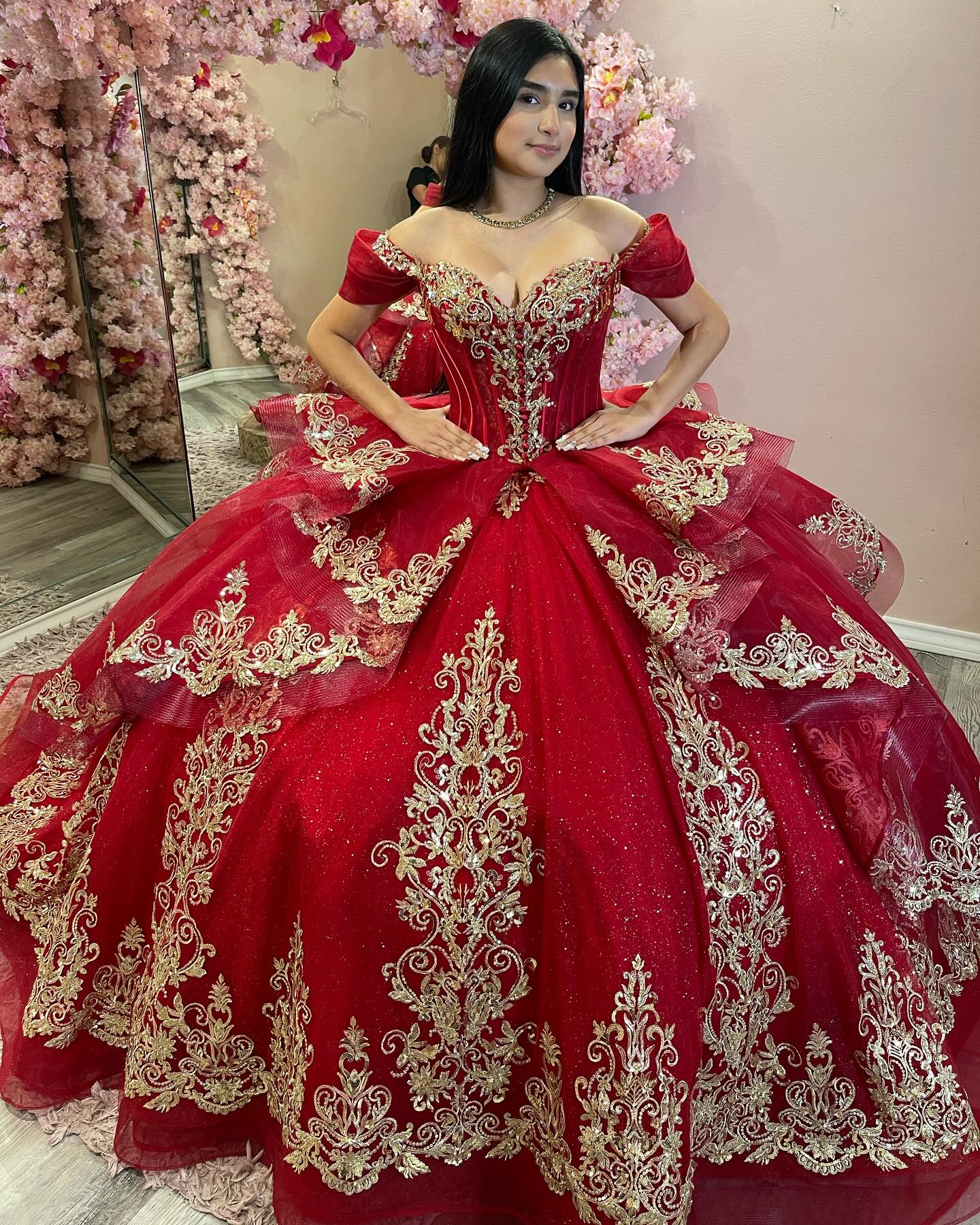 Off Shoulder Lace Appliqued Tulle Red Sweet 15 Quinceanera Dresses with Tiered HE1584