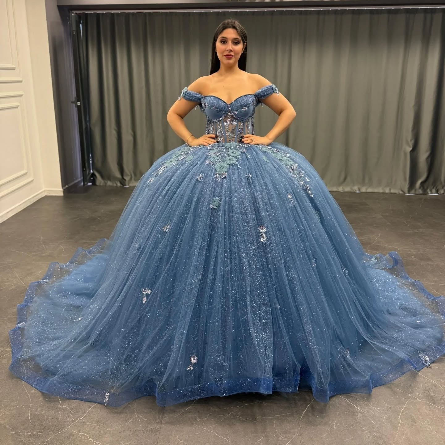 Tulle Lace Beaded Quinceanera Dresses for Sweet 16 Princess Birthday Party Dresses HE154