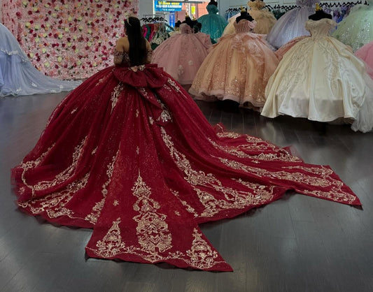 Off Shoulder Burgundy Tulle Lace Appliqued Sweet 16 Quinceanera Dresses HE672