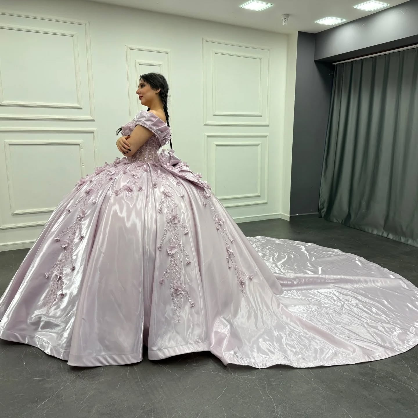 HE156 - Vestidos de quinceañera de satén con hombros descubiertos y cuentas, con flores 3D, para fiesta de graduación, estilo princesa, para fiesta de cumpleaños