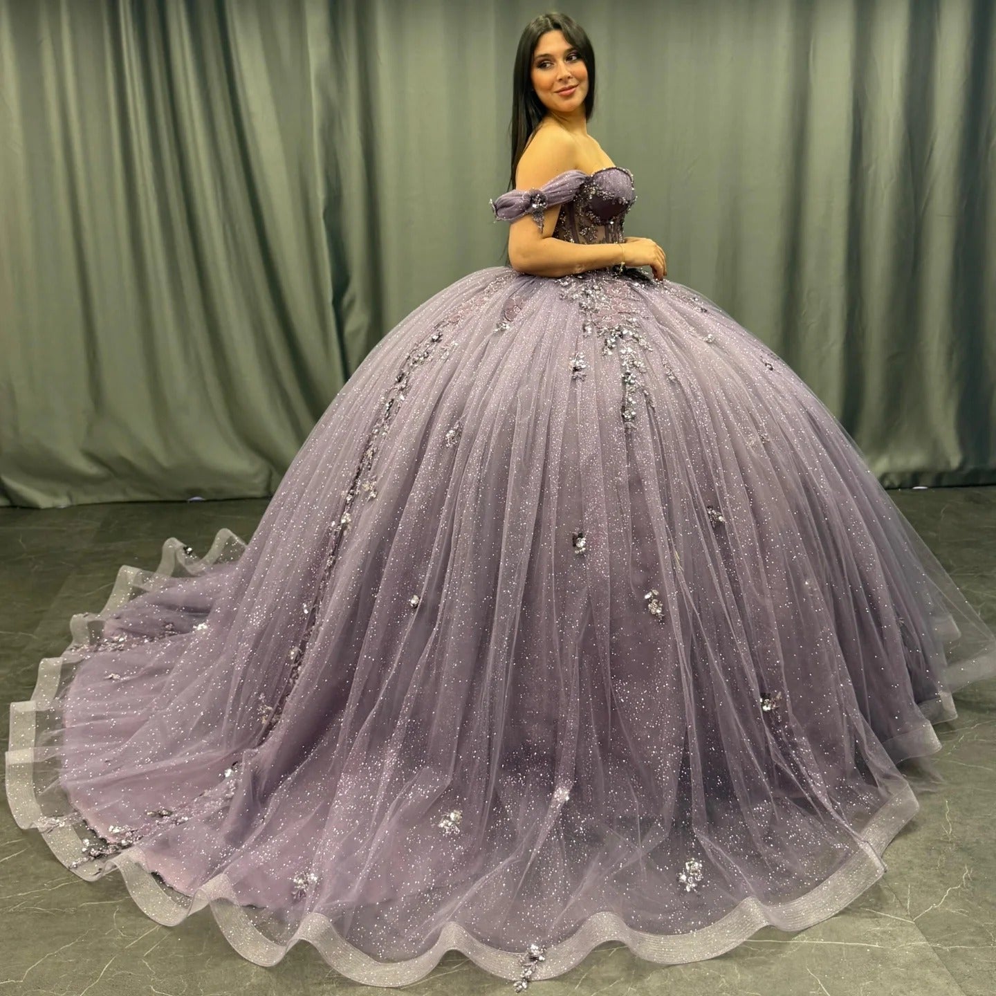 HE167 - Hermoso vestido de quinceañera con hombros descubiertos, vestido de baile de tul con encaje y cuentas, vestido de princesa para fiesta de cumpleaños y graduación para dulces 16
