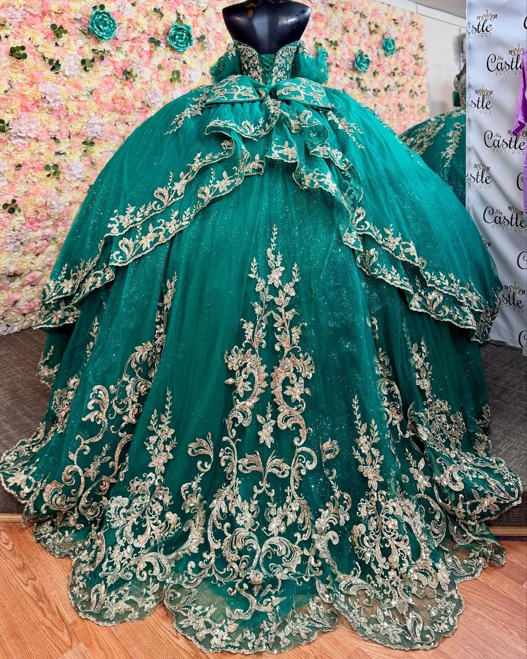 Lace Appliques Quinceanera Dresses Tulle Ruffles Sweet 16 Birthday Party Gowns HE081