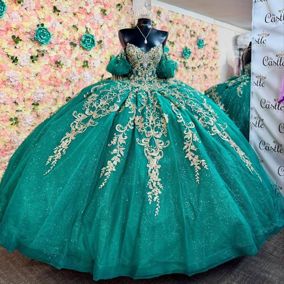 Lace Appliques Quinceanera Dresses Tulle Ruffles Sweet 16 Birthday Party Gowns HE081