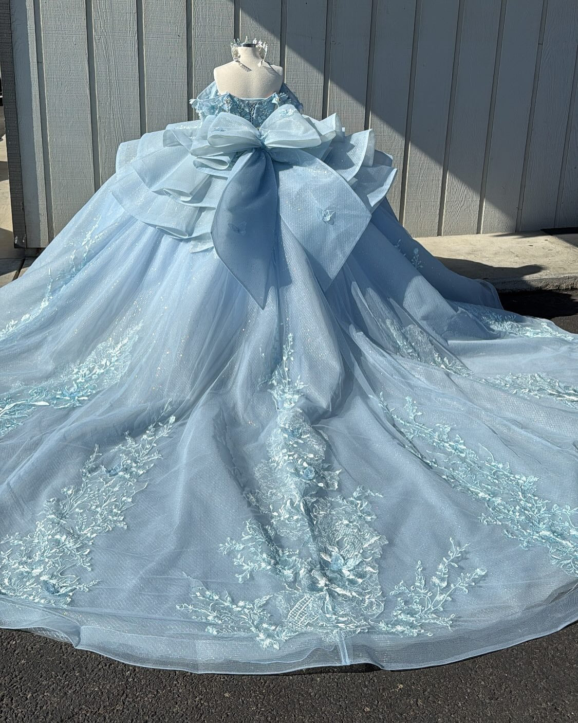 Princess Ball Gown Tulle Lace Appliqued Quinceanera Dresses for Sweet 16 Party HE937