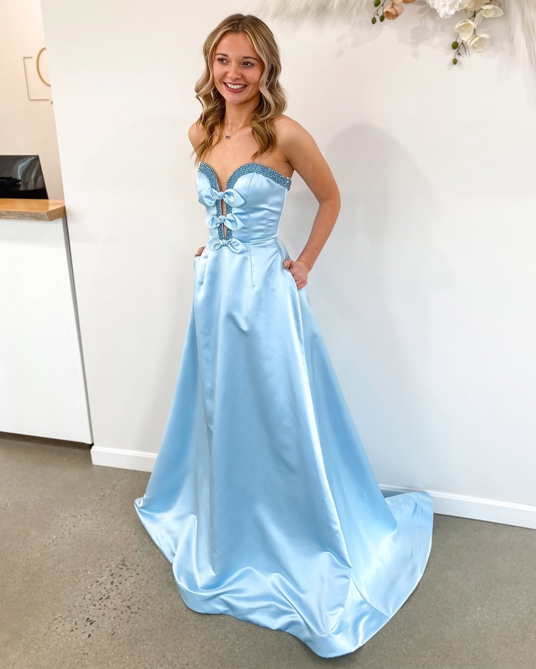 Sweetheart A Line Long Prom Dresses Satin Beaded Evening Dresses with Pockets HE242