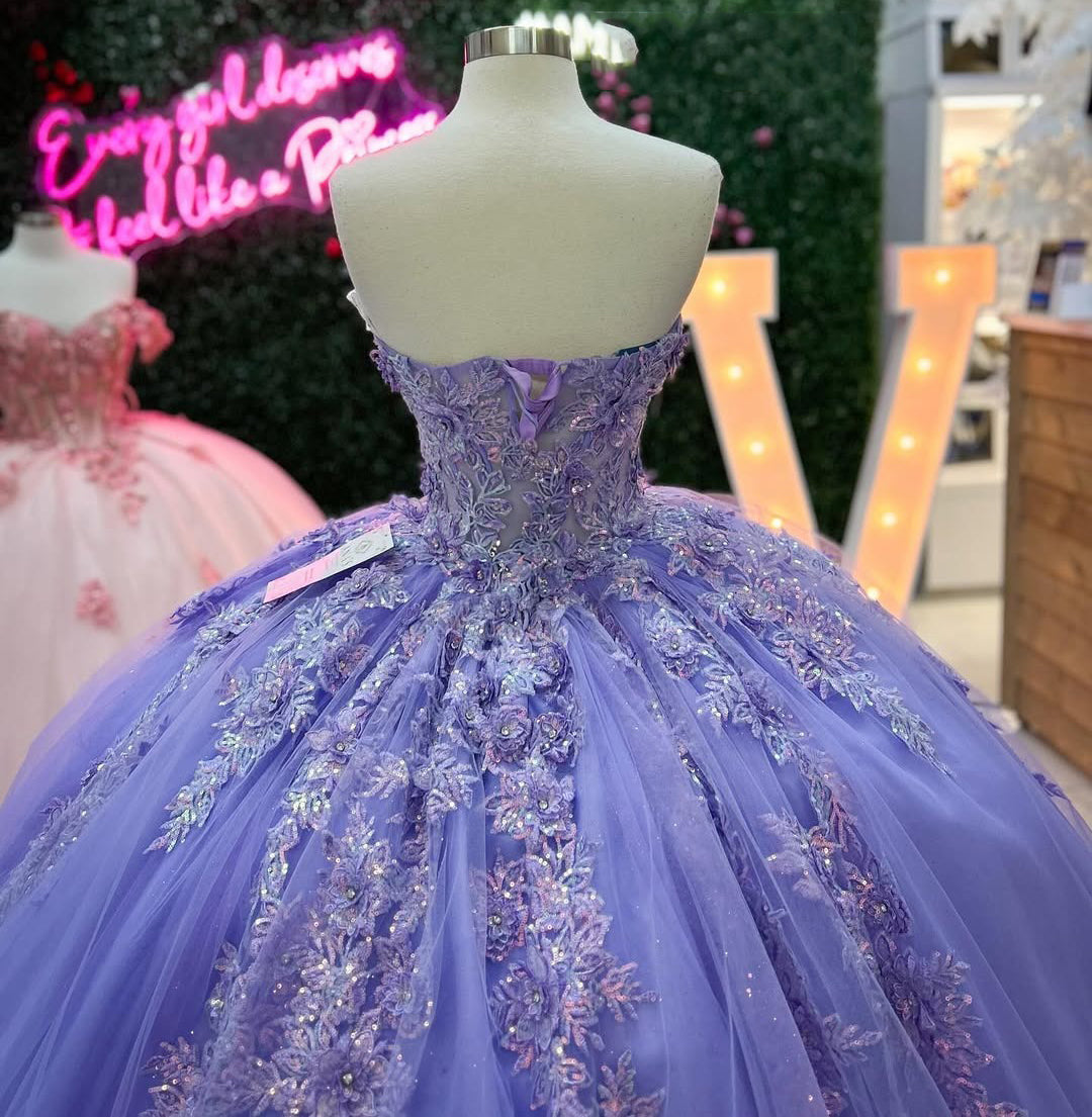 Lilac Sweetheart Princess Quinceanera Dresses Tulle Lace Beaded Sweet 16 Party Dress HE220