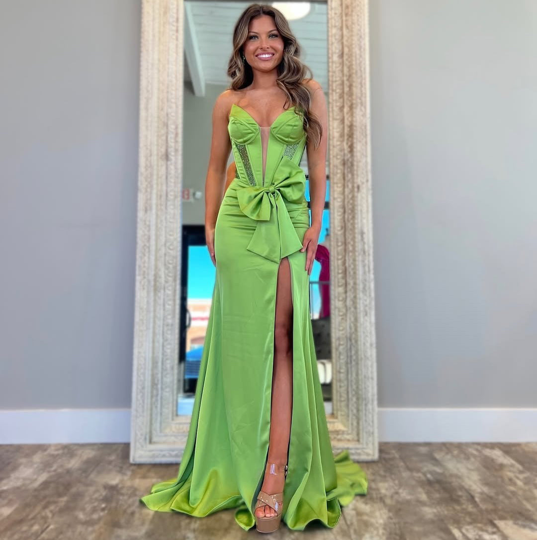 Women's Green Prom Dresses Long Satin Beaded Sweetheart Formal Gowns with Slit HE126