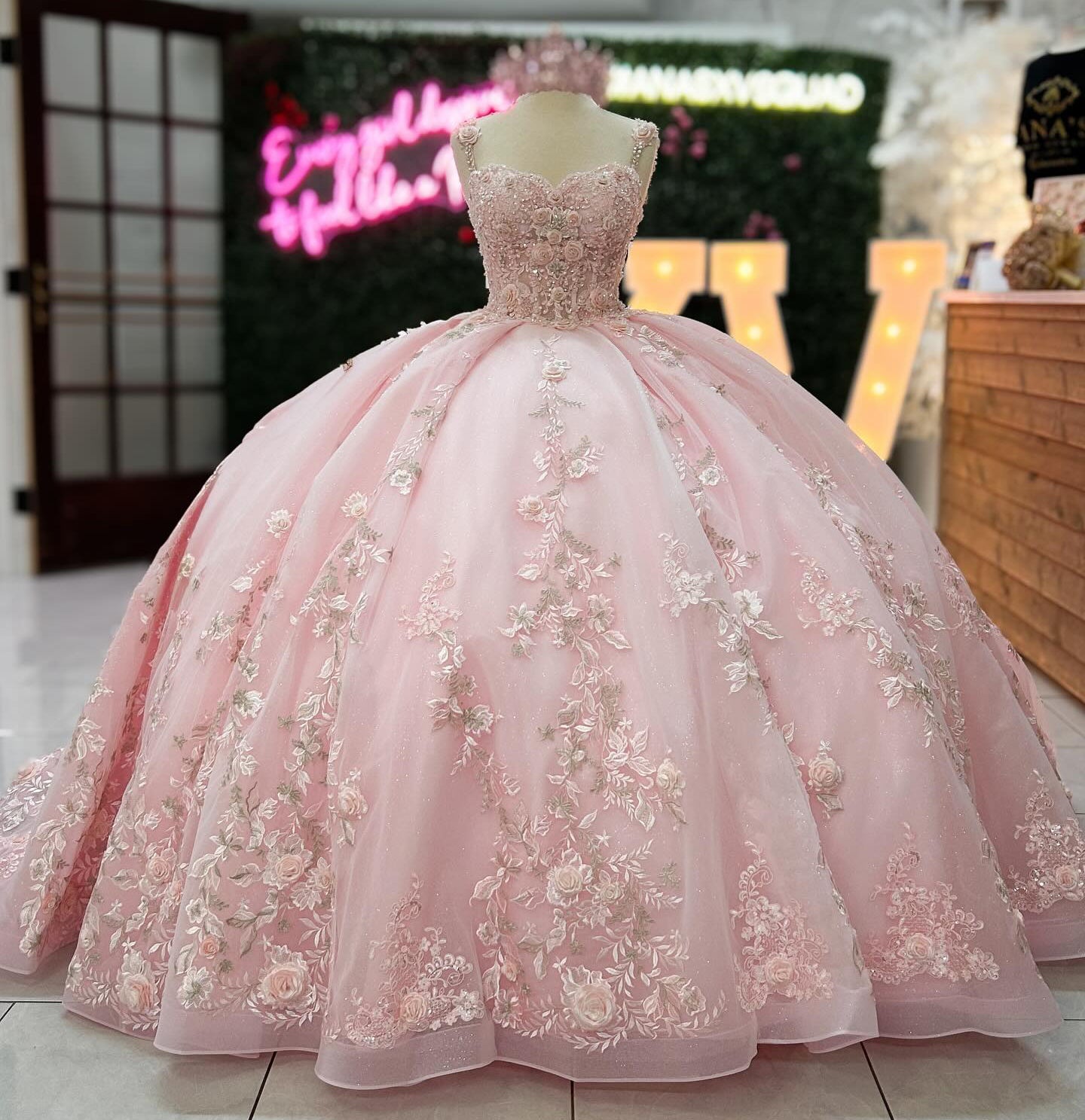 HE218-Precioso vestido de quinceañera con apliques de encaje de tul, vestido de fiesta de princesa con flores 3D para dulces 16