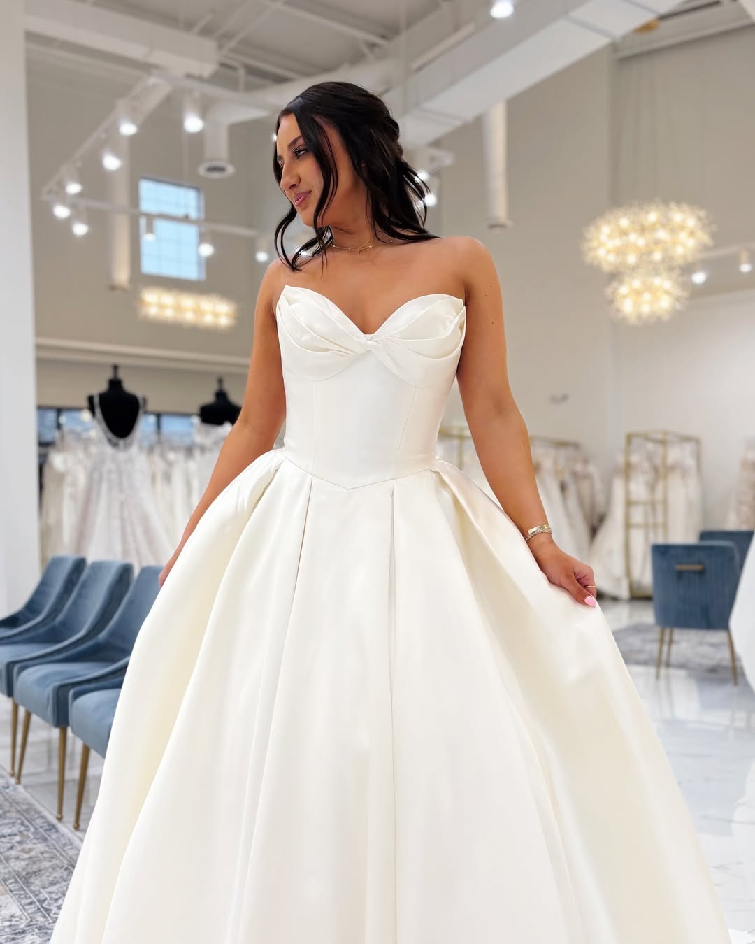 Sweetheart A Line Satin Beach Strapless Bridal Wedding Dresses for Women HE802