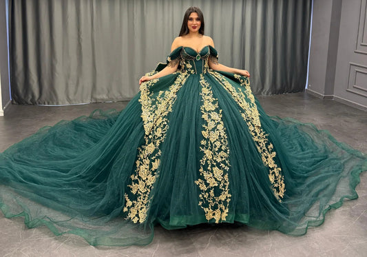 Emerald Green Quinceanera Dresses Tulle Lace Appliques Sweet 16 Birthday Dresses HE162