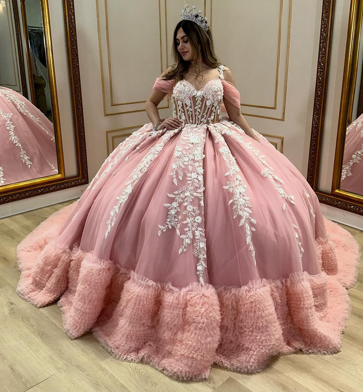 Pink Quincenera Dresses Tulle Lace Appliques Beaded Party Dress for Sweet 16 HE071