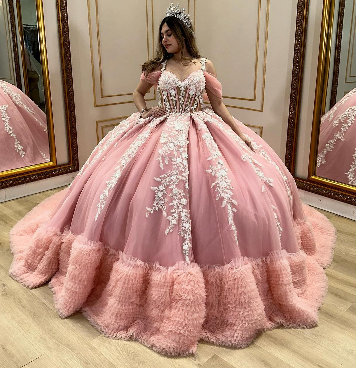 Pink Quincenera Dresses Tulle Lace Appliques Beaded Party Dress for Sweet 16 HE071