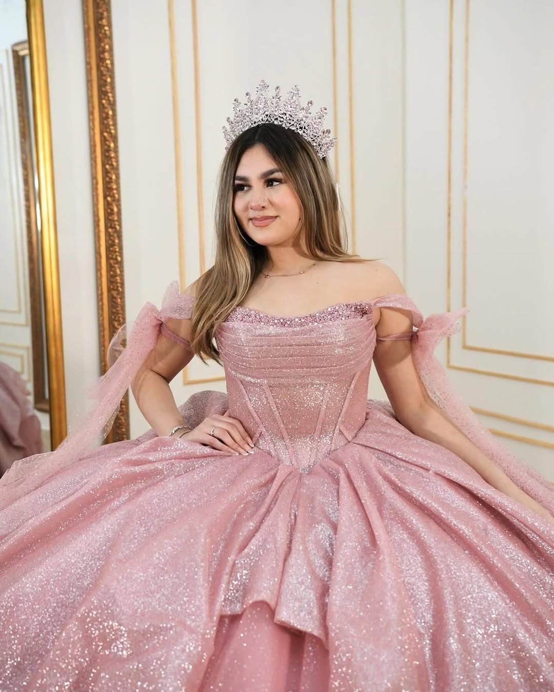 HE067-Vestido de quinceañera con hombros descubiertos, tul brillante y elegante, vestido de fiesta con corsé y parte superior, para fiesta de graduación y cumpleaños, para dulces 16
