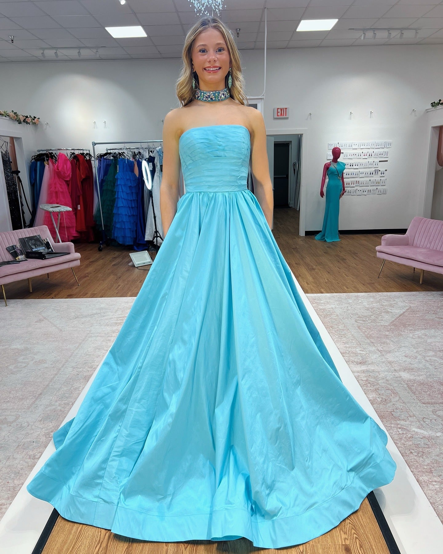 Women's A Line Satin Long Prom Dresses Sweetheart Plus Size Party Gowns HE023