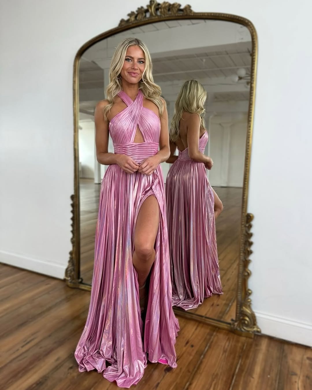 Women's Halter Neck Prom Dresses Long Metallic Evening Gowns with Slit HE025