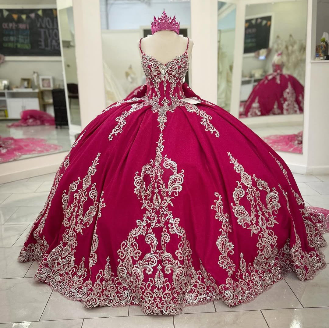 HE213-Vestido de quinceañera estilo princesa con apliques de encaje de tul y escote en V para fiesta de cumpleaños de 16 años