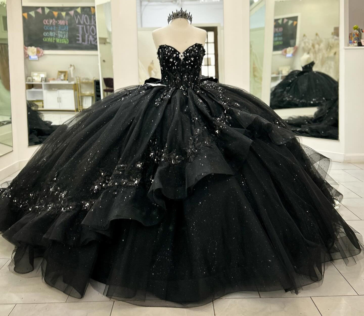 HE211-Vestido de quinceañera de princesa negro con escote en forma de corazón, vestido de fiesta de cumpleaños con apliques de encaje de tul, vestido de dulces 16