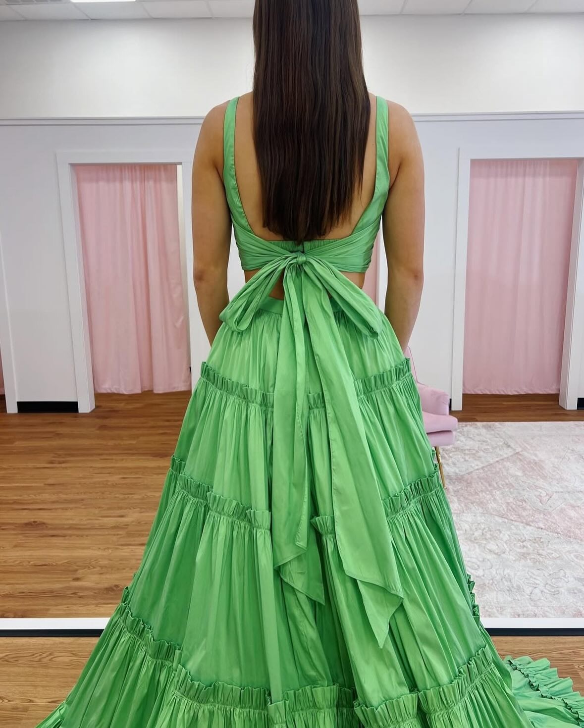 Two Pieces Green Prom Dresses Long for Women V Neck Evening Party Gowns HE022