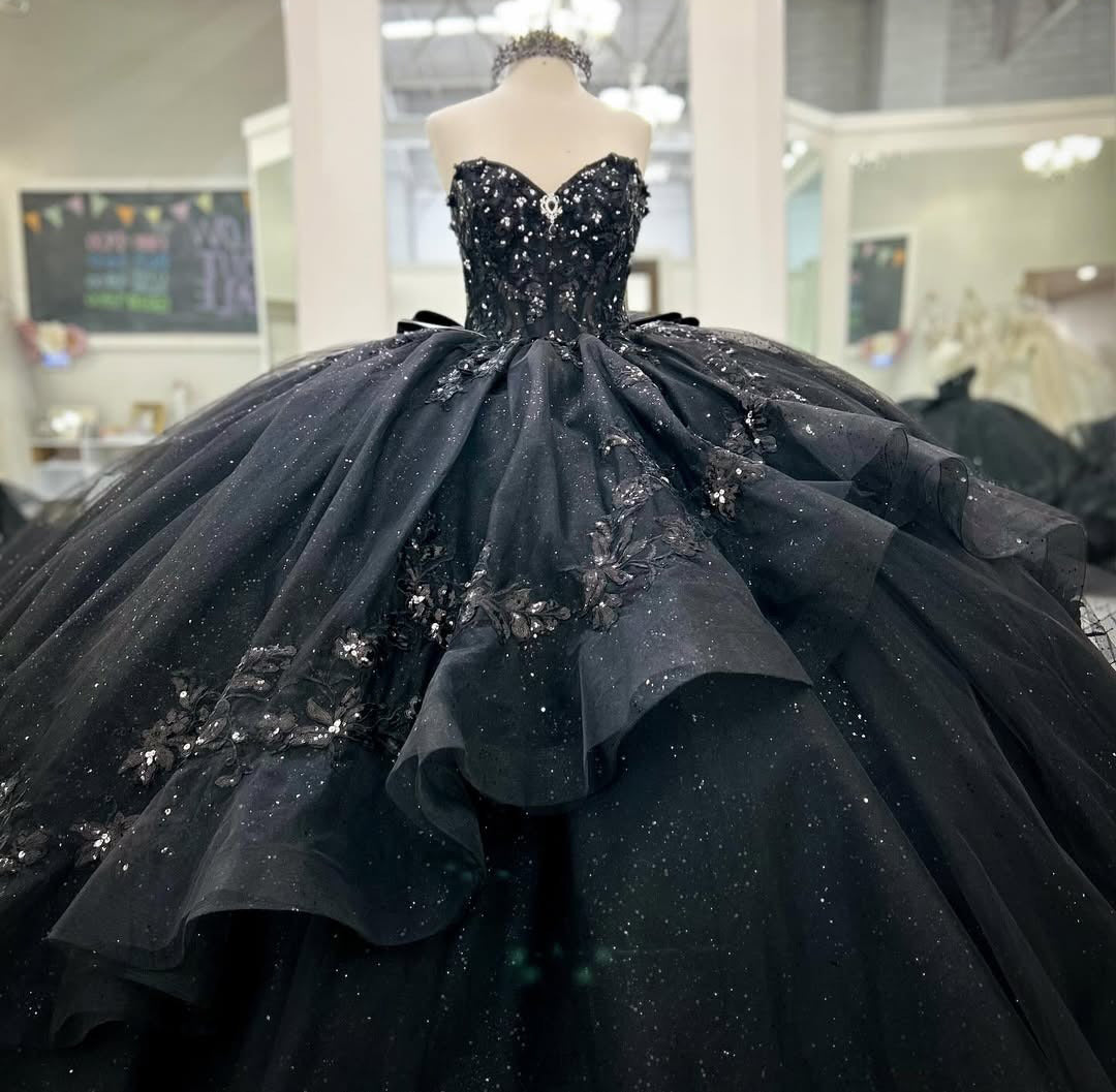 HE211-Vestido de quinceañera de princesa negro con escote en forma de corazón, vestido de fiesta de cumpleaños con apliques de encaje de tul, vestido de dulces 16