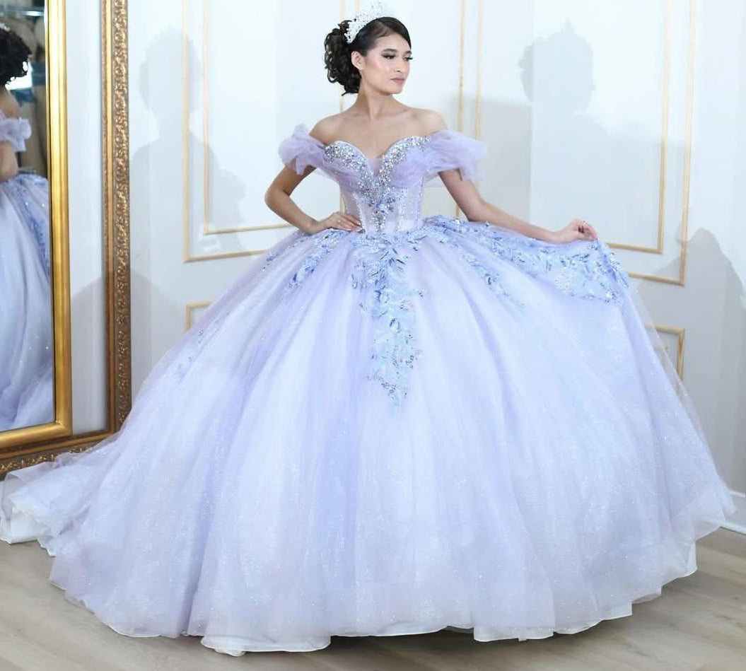 Lilac Tulle Lace Quinceanera Dresses Appliques Beaded Sweet 16 Party Gowns HE060