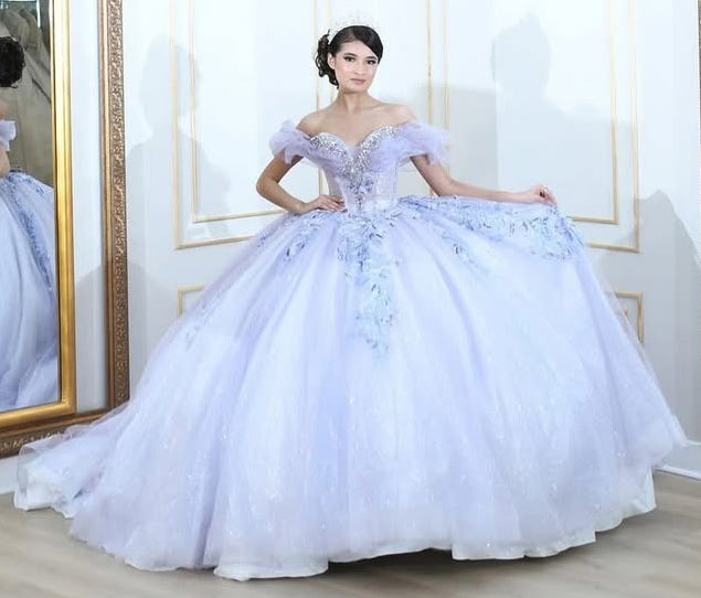 Lilac Tulle Lace Quinceanera Dresses Appliques Beaded Sweet 16 Party Gowns HE060
