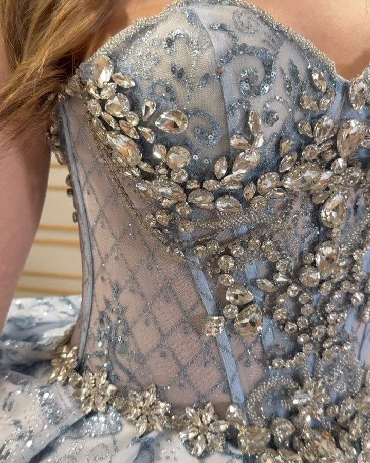 HE157-Vestido de quinceañera con escote corazón, preciosos vestidos de fiesta con apliques de encaje de tul, sin mangas, estilo princesa, para cumpleaños de 16 años