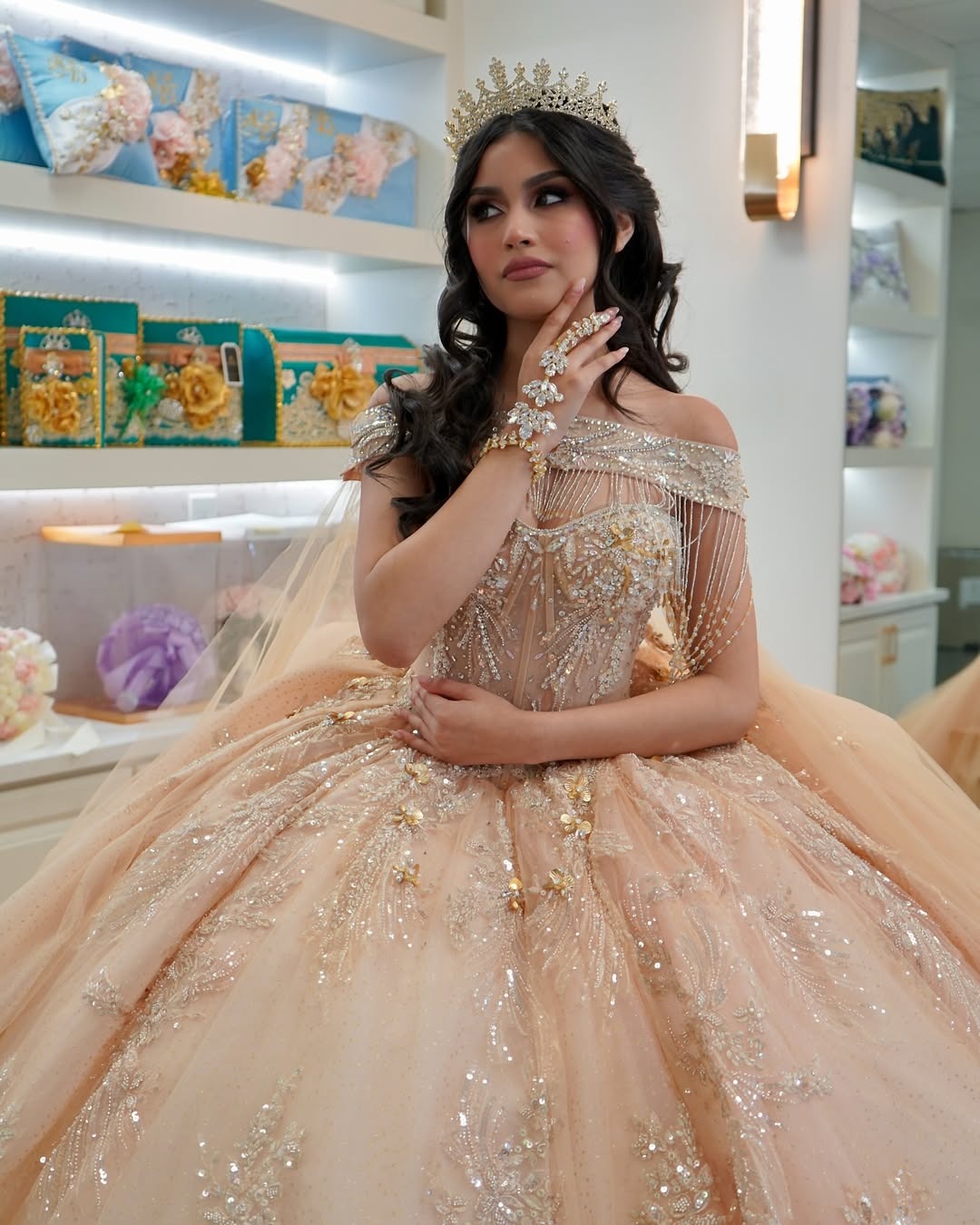 HE145 - Vestidos de quinceañera color champán para dulces 16, hermosos vestidos de fiesta de cumpleaños con apliques de encaje de tul y cuentas.