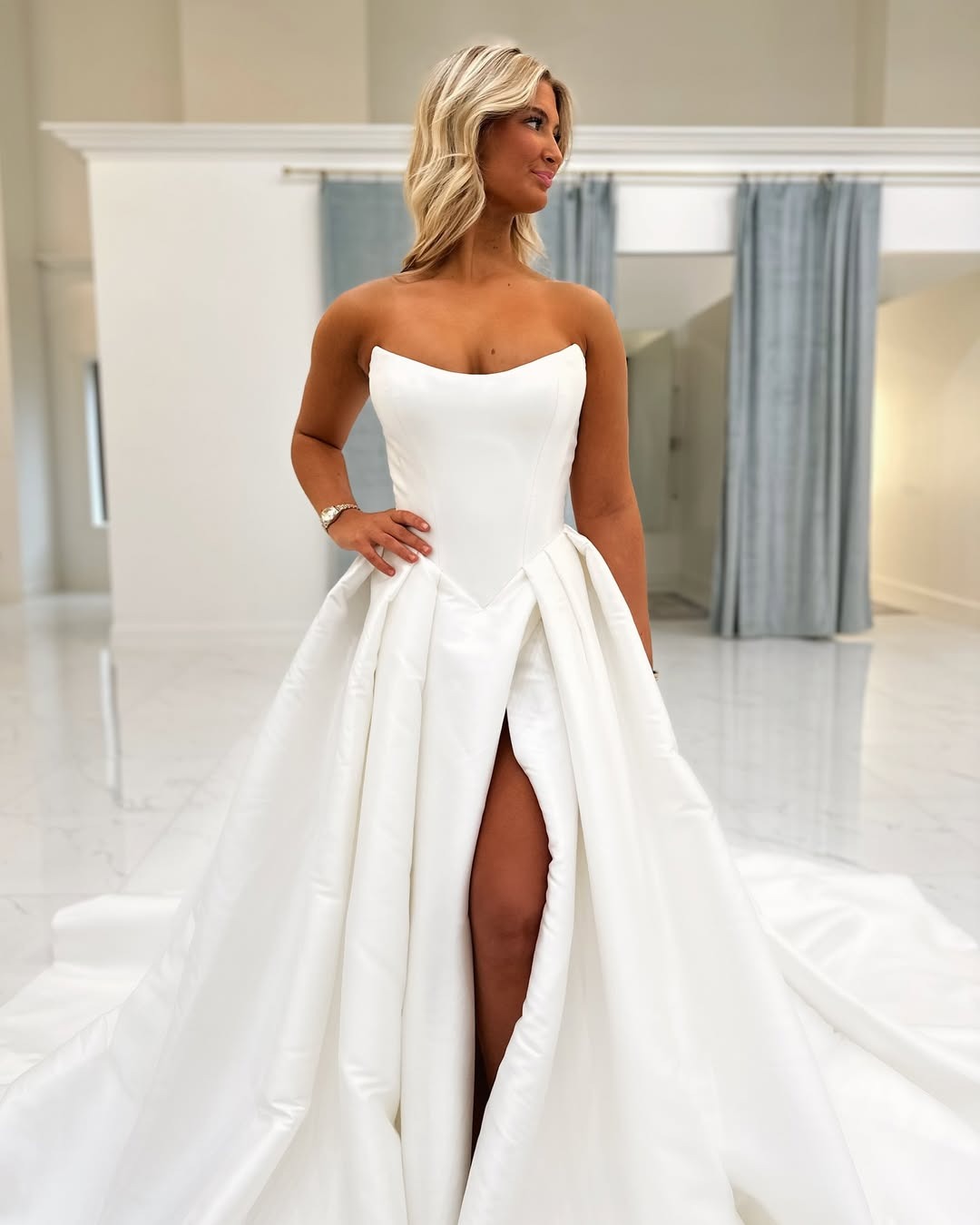 A Line Simple Satin Plus Size Bridal Wedding Dresses with Split HE801