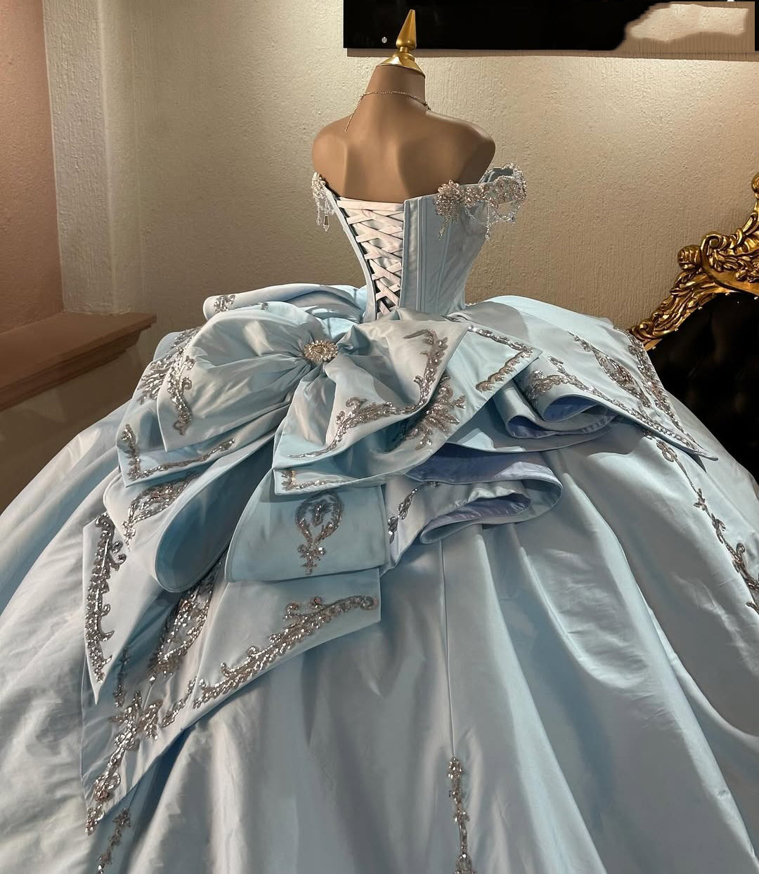 Off Shoulder Sweet 16 Quinceanera Dresses Tulle Beaded Prom Party Dresses HE440
