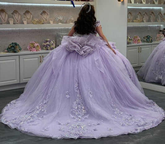 Lilac Sweetheart Quinceanera Dresses Tulle Lace Appliqued Sweet 16 Party Gowns HE233