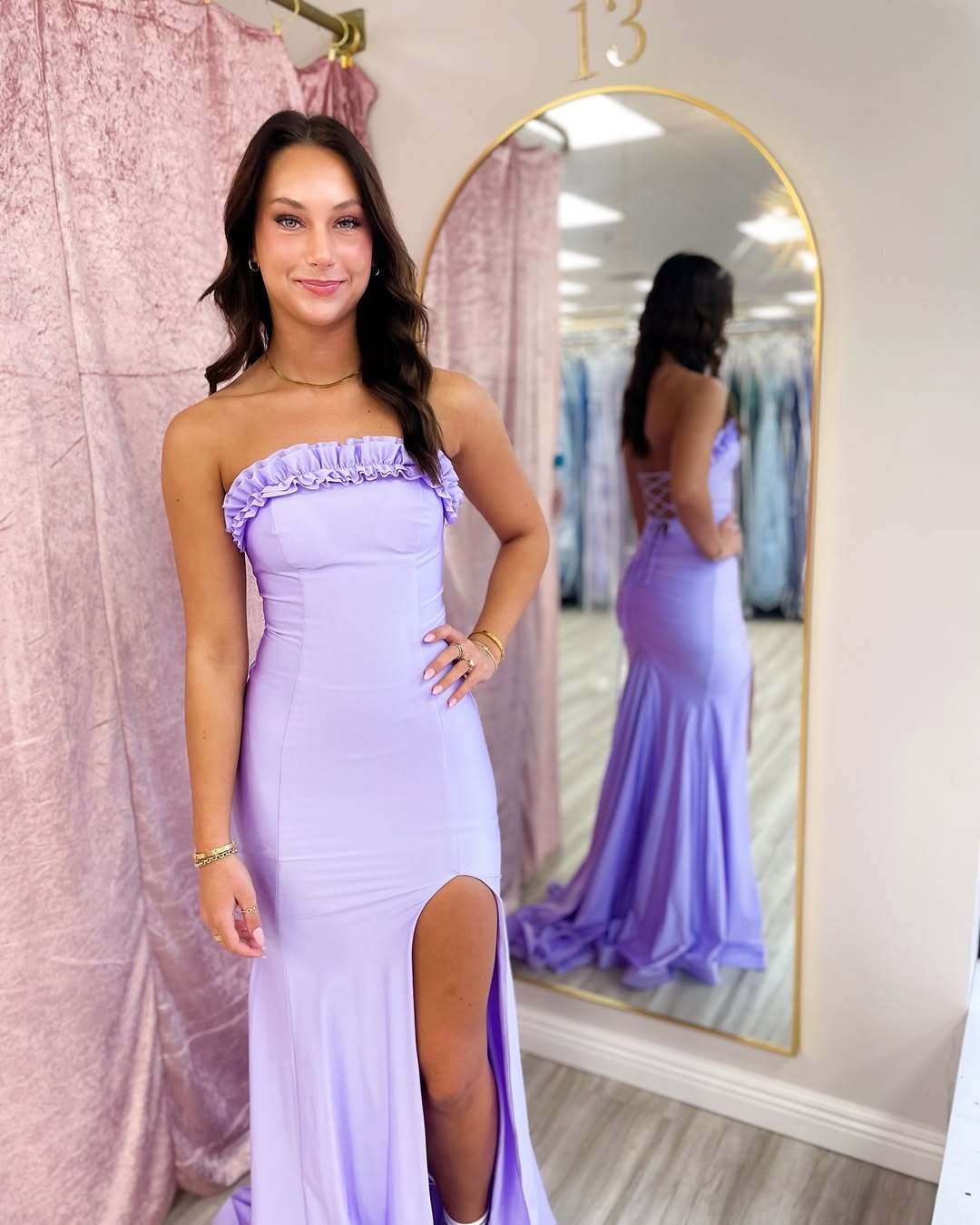 HE266-Vestido de fiesta largo de sirena de satén con volantes, sin tirantes, talla grande, con abertura lateral y formal para mujer