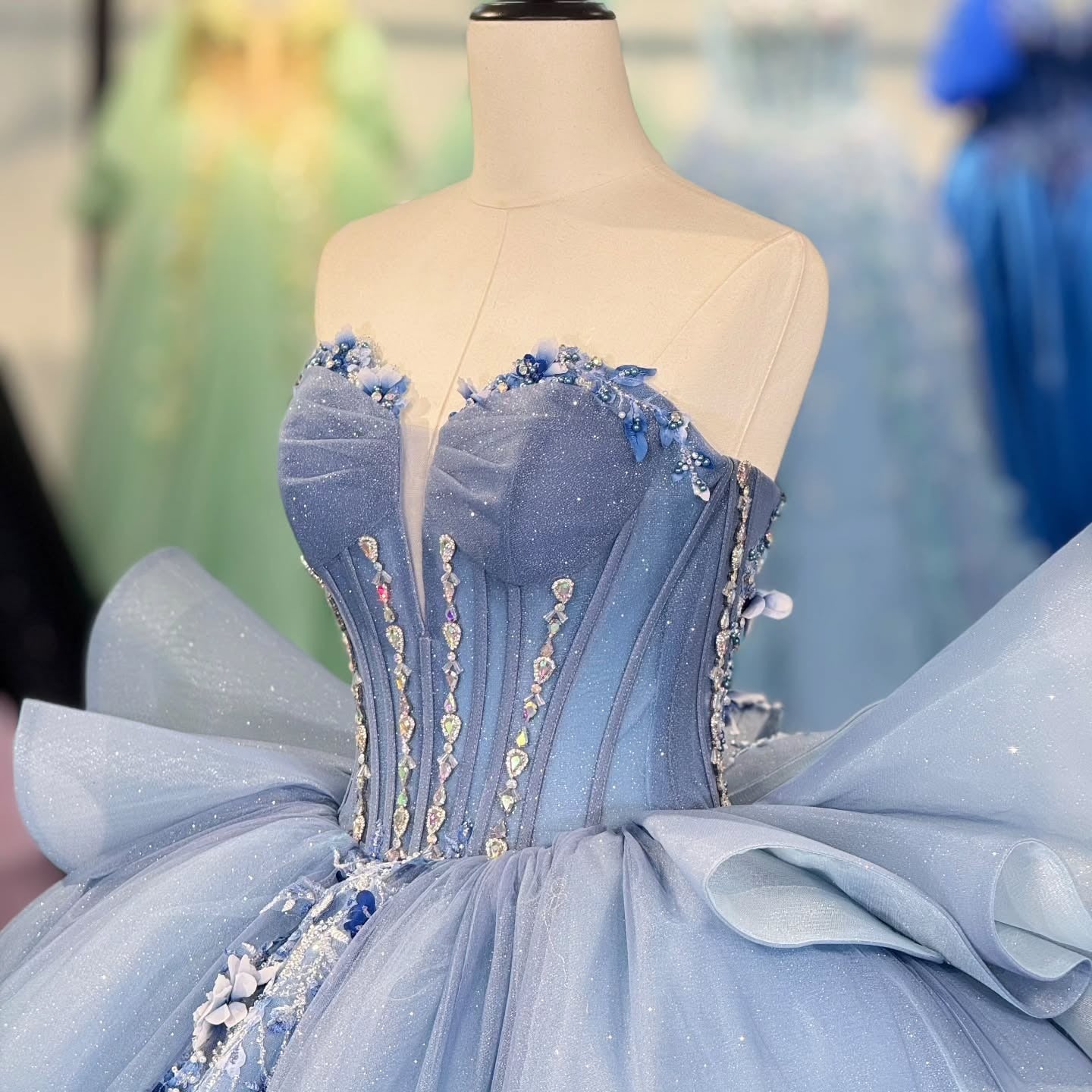 Blue Sweetheart Tulle Lace Appliques Princess Sweet 16 Quinceanera Dresses HE277