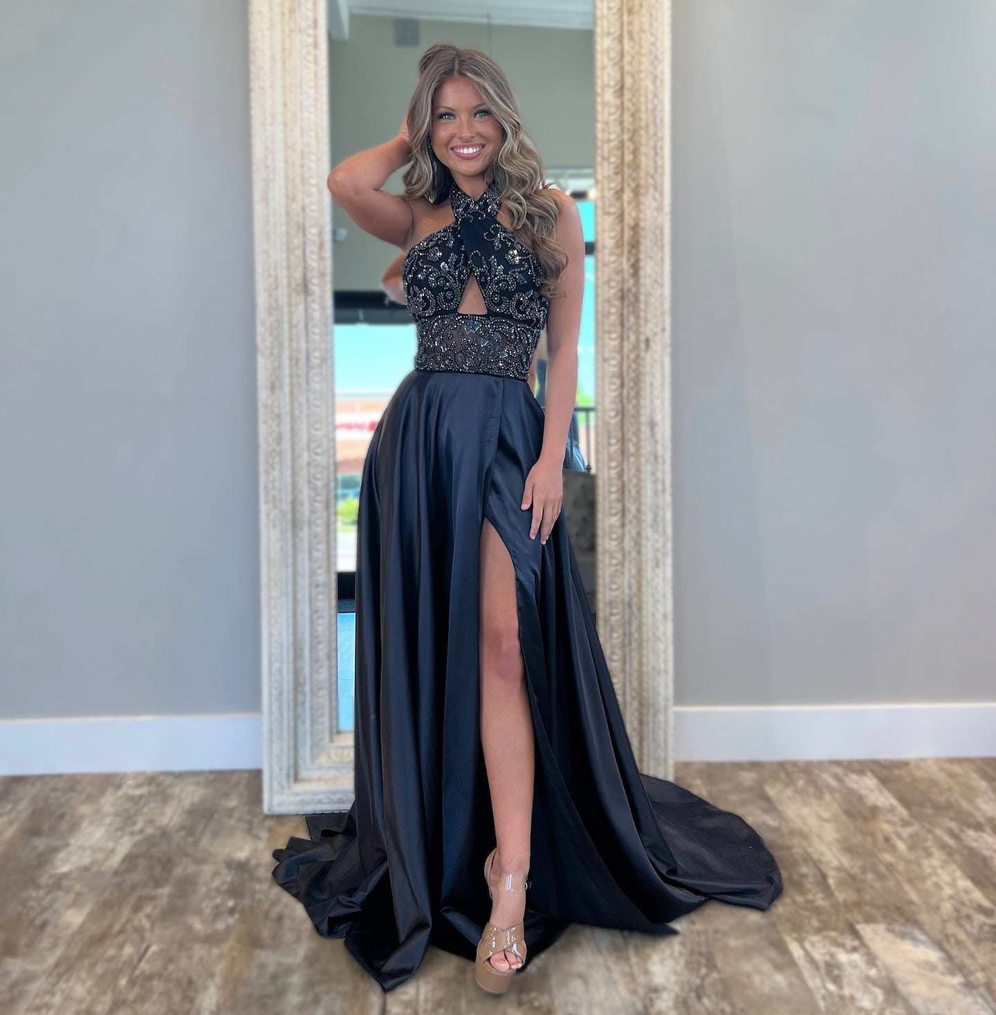 HE262-A Line Satin Beaded Long Prom Dresses for Women Black Halter Neck Evening Gowns Keyhole Sleeveless Party Dresses