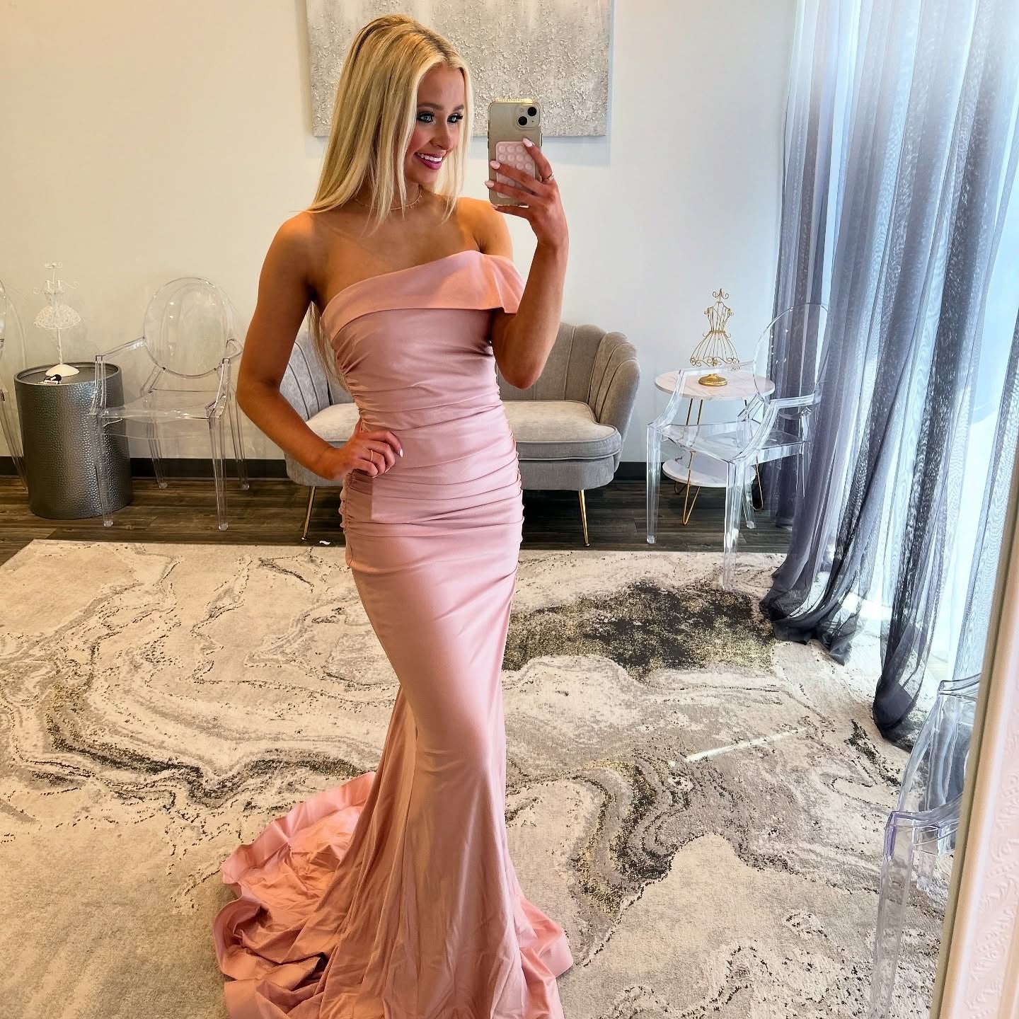 Damen Meerjungfrau Satin Ballkleider Lange Trägerlose Abendkleider HE256